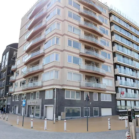 Διαμέρισμα Attic Apartment In Nieuwpoort By The Beach, Cleaning Included Nieuwpoort
