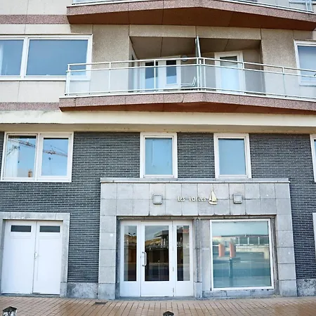 Attic Apartment In Nieuwpoort By The Beach, Cleaning Included *